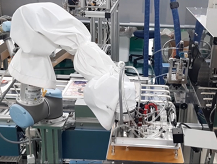 ロボット用自動搬送装置